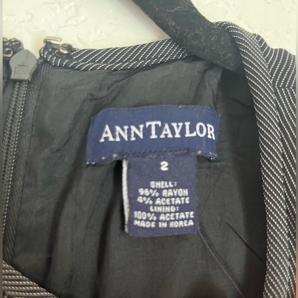 Vintage Sleeveless Pinstripe Shirt - Picture 5 of 6